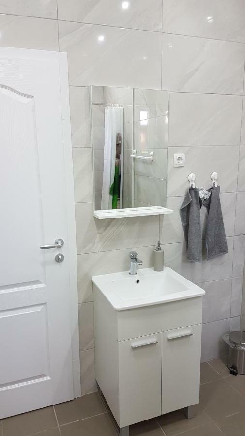 Marko Airport Rooms Velika Gorica Bagian luar foto