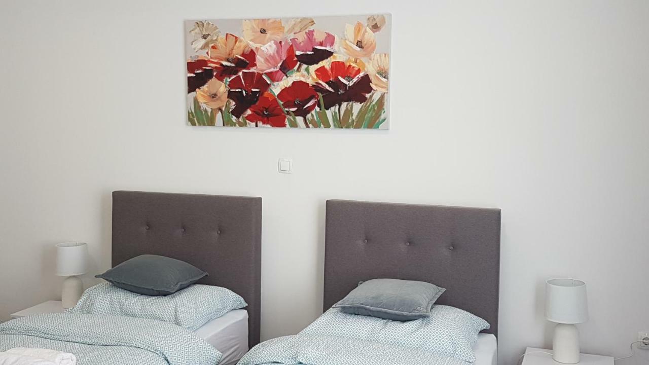 Marko Airport Rooms Velika Gorica Bagian luar foto