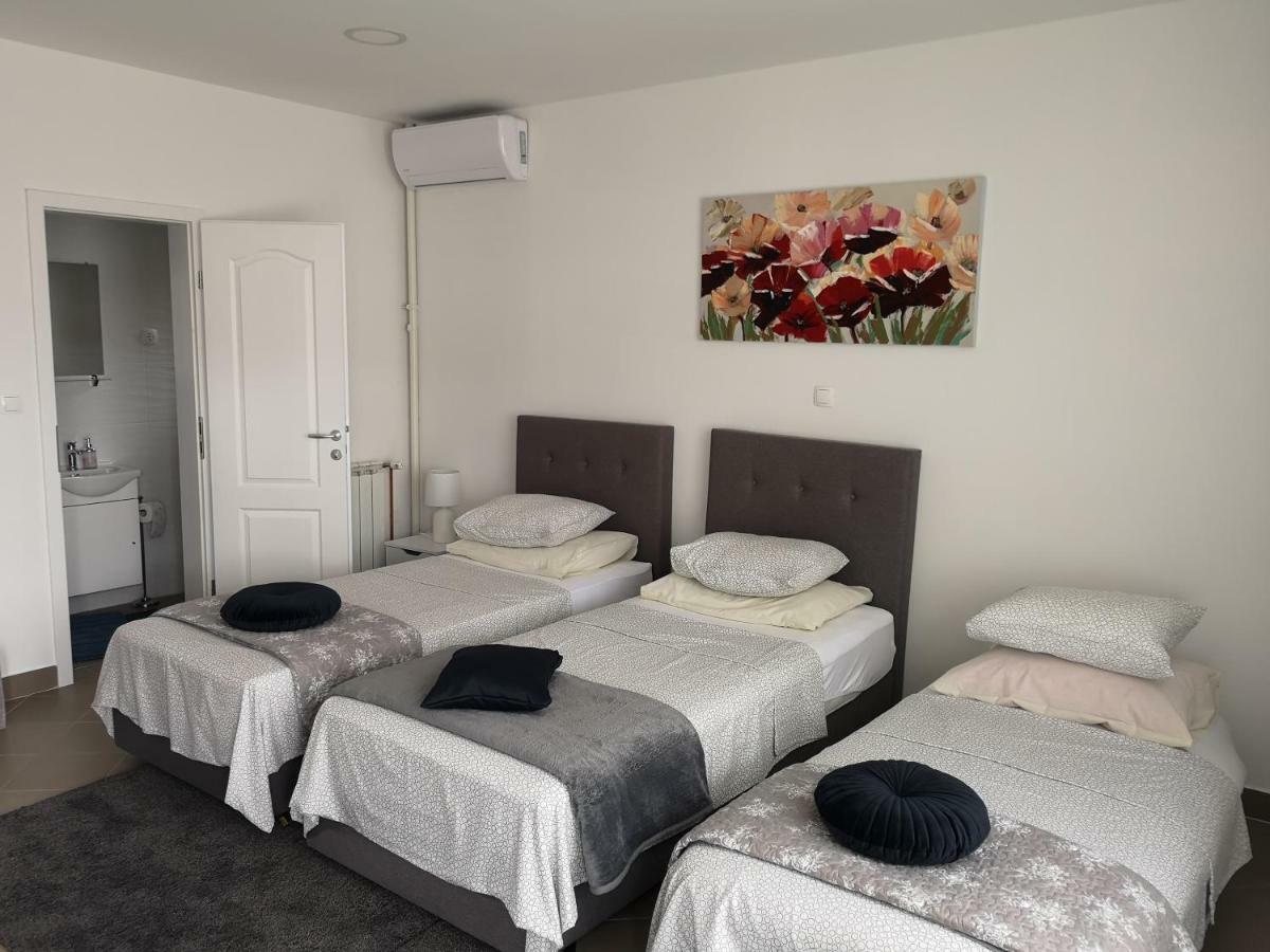 Marko Airport Rooms Velika Gorica Bagian luar foto