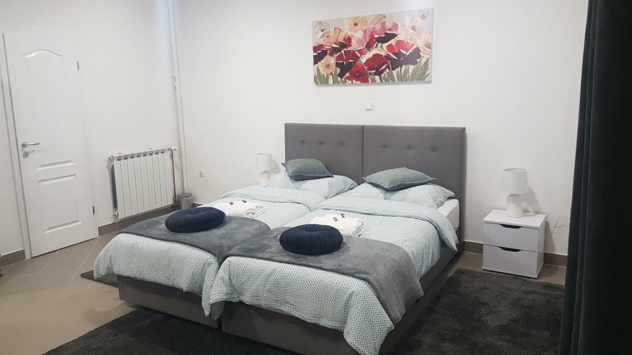 Marko Airport Rooms Velika Gorica Bagian luar foto
